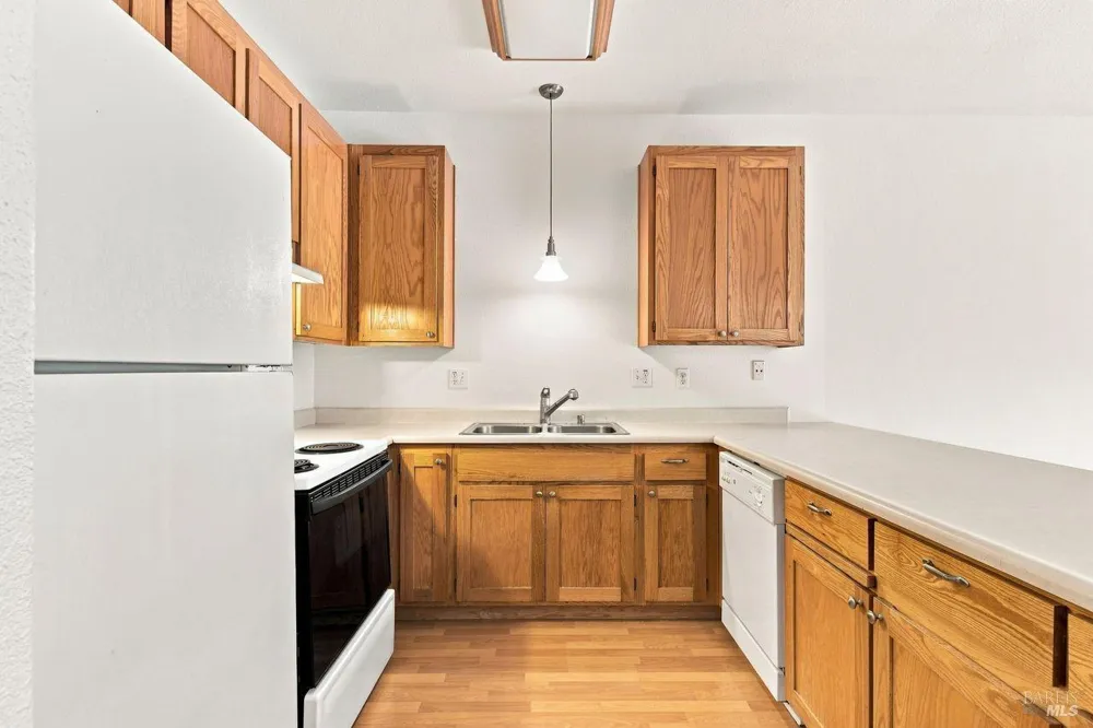 2420 Edgewater Drive ##15 Santa Rosa, CA 95407