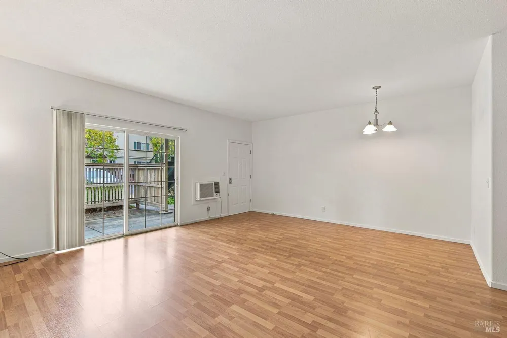2420 Edgewater Drive ##15 Santa Rosa, CA 95407