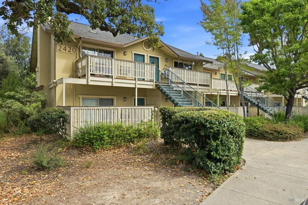 2420 Edgewater Drive ##15 Santa Rosa, CA 95407