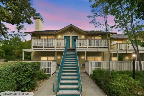 2420 Edgewater Drive ##15