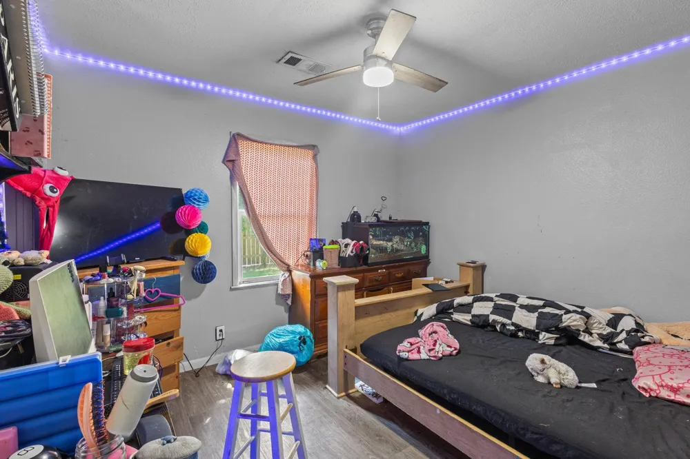 315 3rd Street Nederland, TX 77627