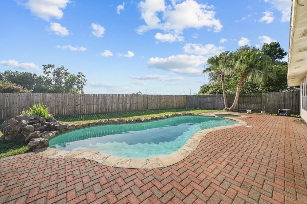2309 Lord Nelson Drive Seabrook, TX 77586