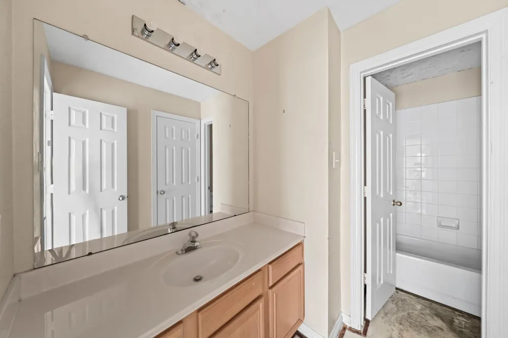 2309 Lord Nelson Drive Seabrook, TX 77586