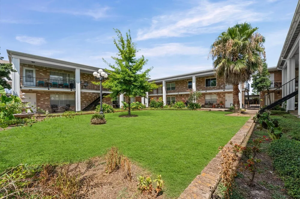 3535 Nasa Rd 1 Parkway #92 Seabrook, TX 77586