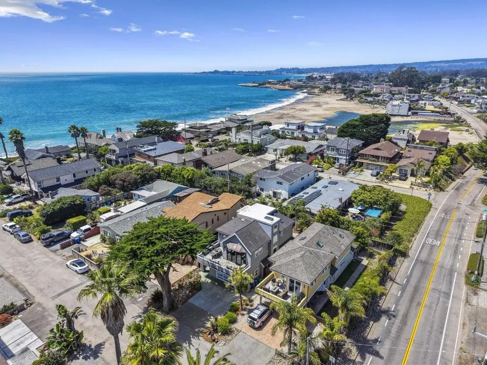 175 25th Avenue Santa Cruz, CA 95062