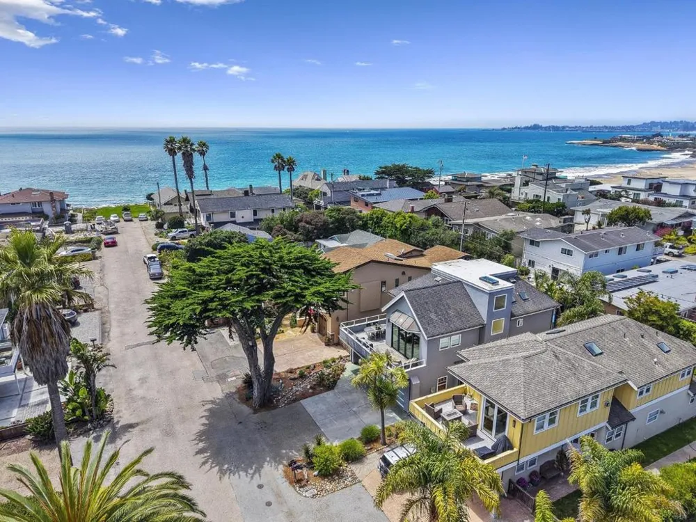 175 25th Avenue Santa Cruz, CA 95062