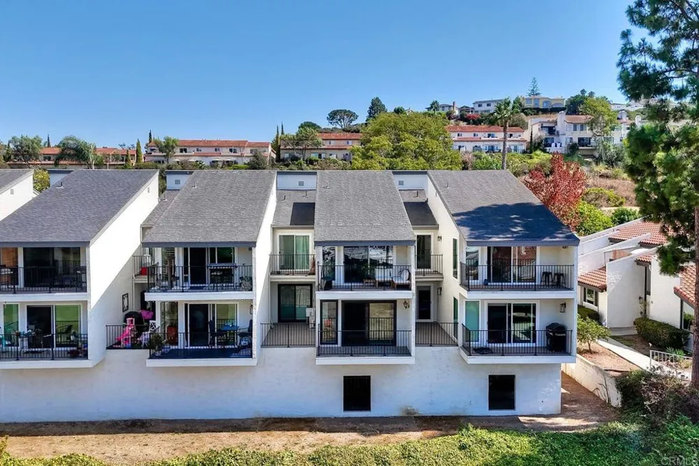 7559 GIBRALTAR STREET #15 Carlsbad, CA 92009