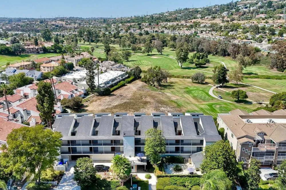 7559 GIBRALTAR STREET #15 Carlsbad, CA 92009