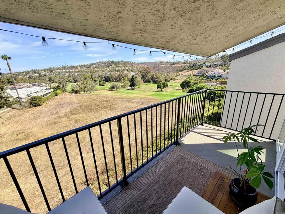 7559 GIBRALTAR STREET #15 Carlsbad, CA 92009