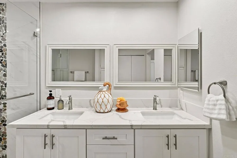 7559 GIBRALTAR STREET #15 Carlsbad, CA 92009