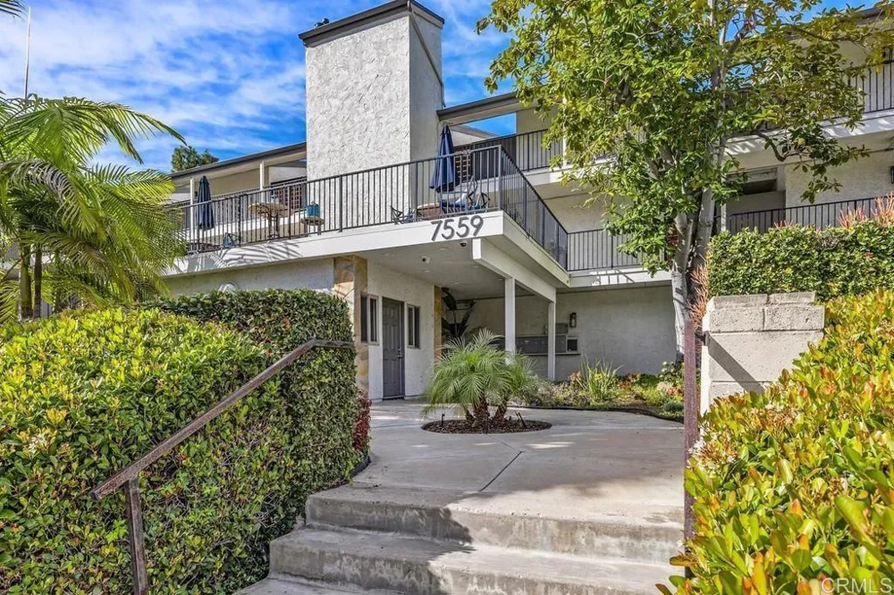7559 GIBRALTAR STREET #15 Carlsbad, CA 92009