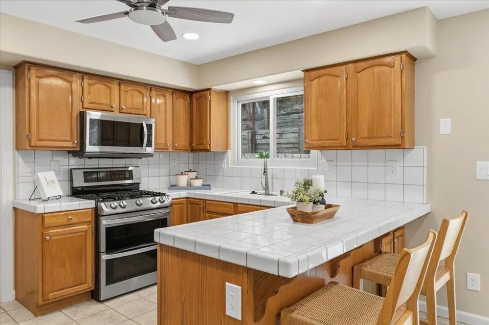 800 Lewis Road Royal Oaks, CA 95076