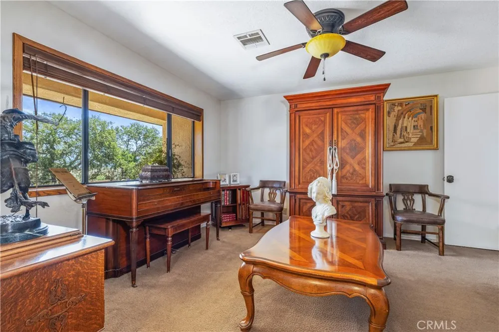 7485 Monterey Paso Robles, CA 93446
