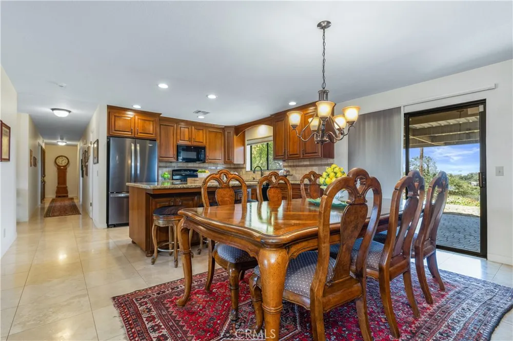 7485 Monterey Paso Robles, CA 93446
