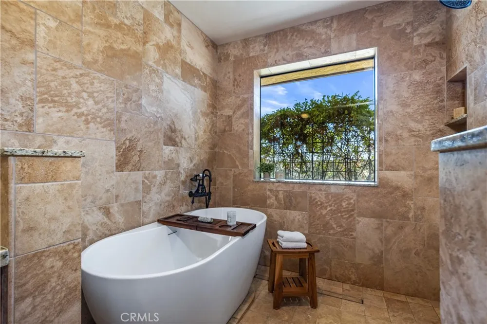 7485 Monterey Paso Robles, CA 93446