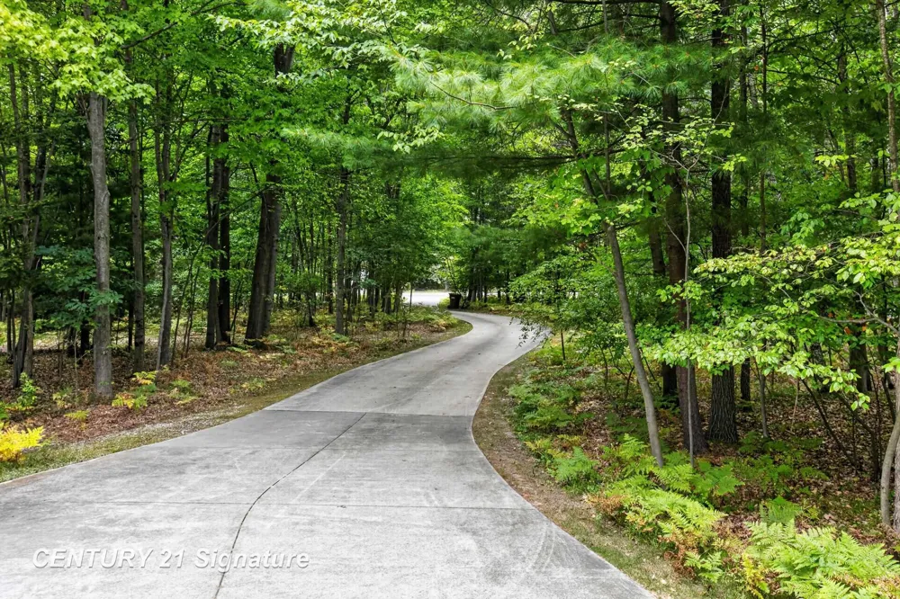3846 E Monroe Road Larkin Charter Township, MI 48642