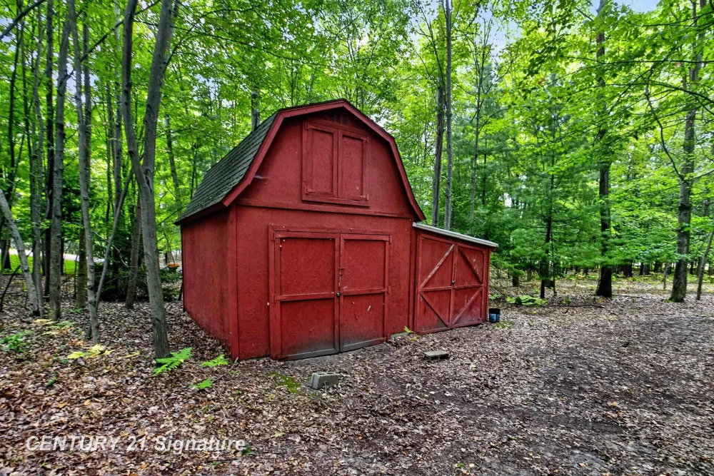 3846 E Monroe Road Larkin Charter Township, MI 48642
