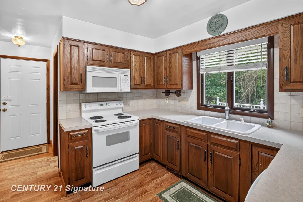 3846 E Monroe Road Larkin Charter Township, MI 48642
