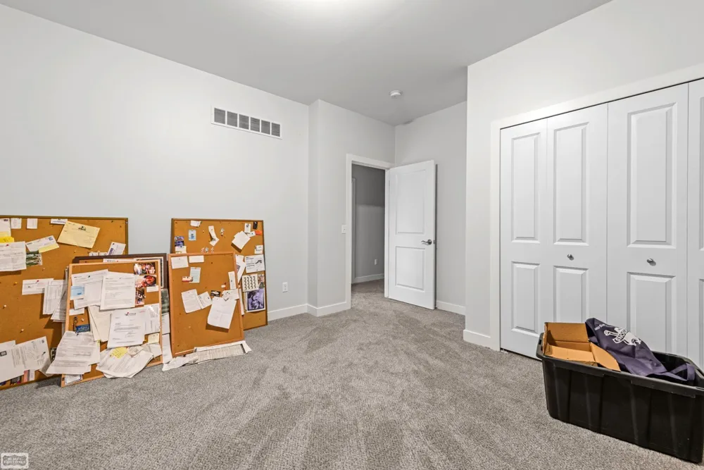 43253 Sams Lane Chesterfield Township, MI 48047