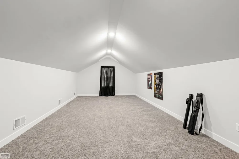 43253 Sams Lane Chesterfield Township, MI 48047