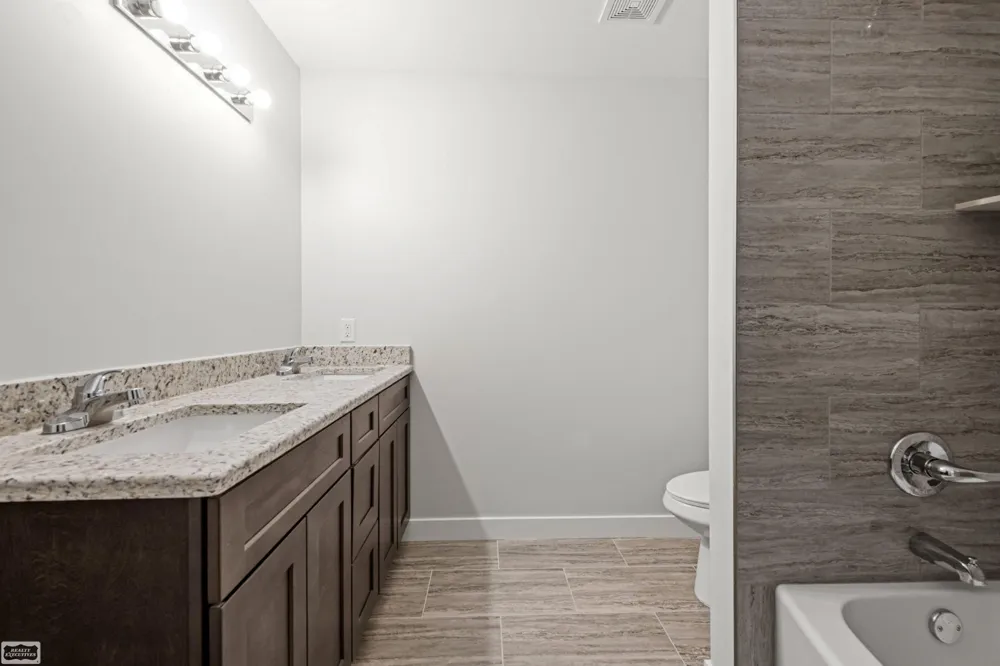 43253 Sams Lane Chesterfield Township, MI 48047