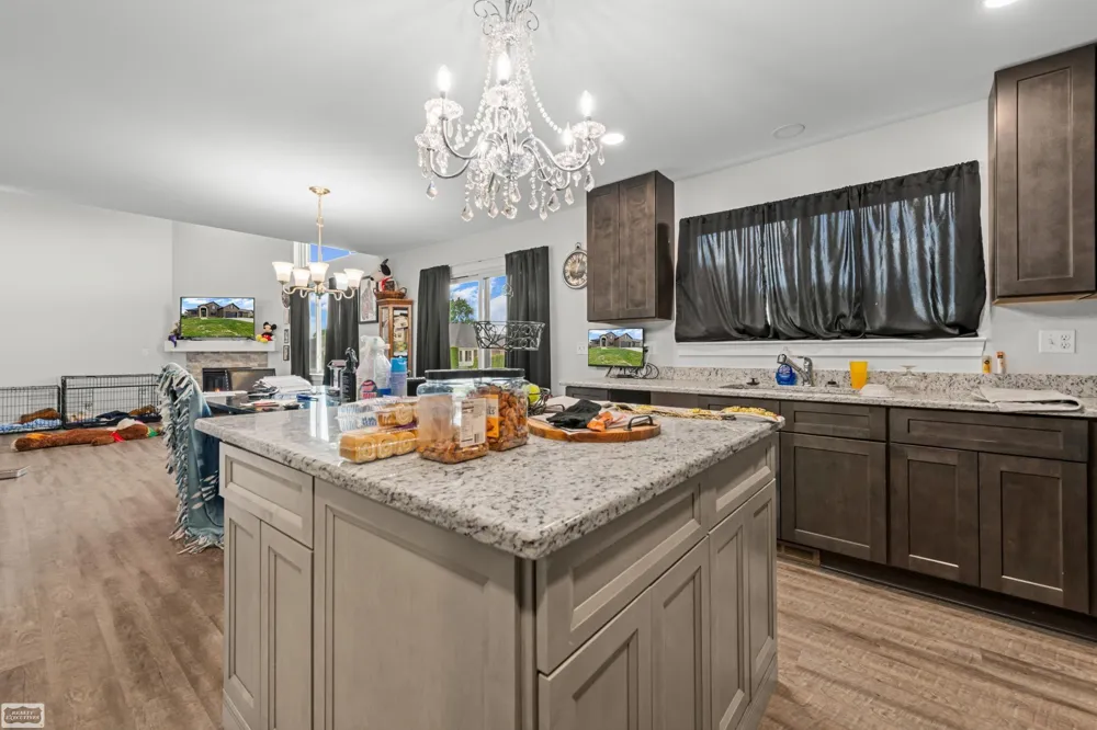 43253 Sams Lane Chesterfield Township, MI 48047