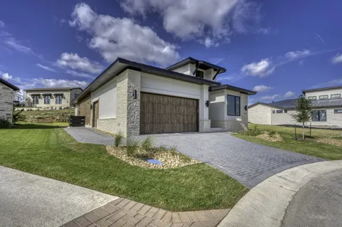 119 Via Roma Court