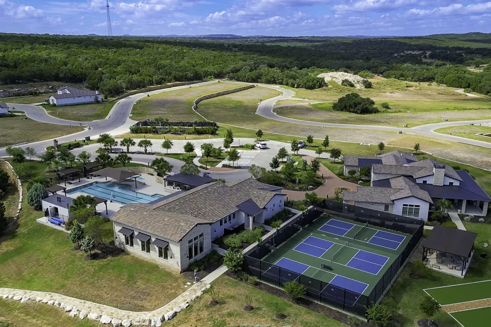 119 Via Roma Court Horseshoe Bay, TX 78657