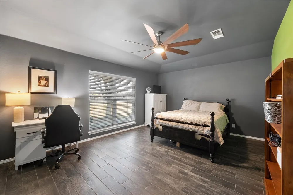 11005 Flores Trail Crowley, TX 76036