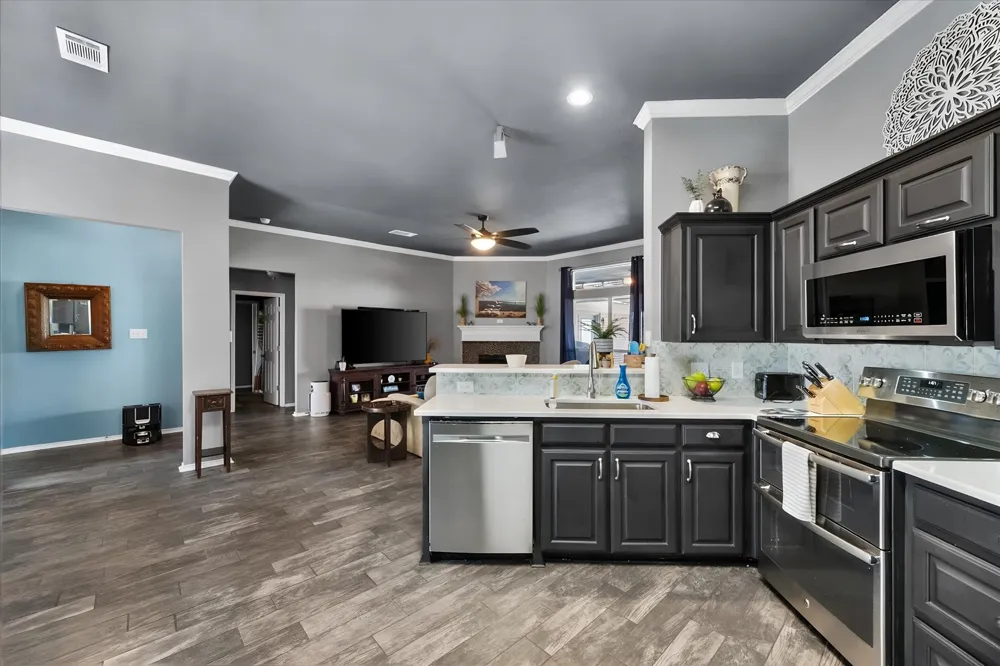 11005 Flores Trail Crowley, TX 76036
