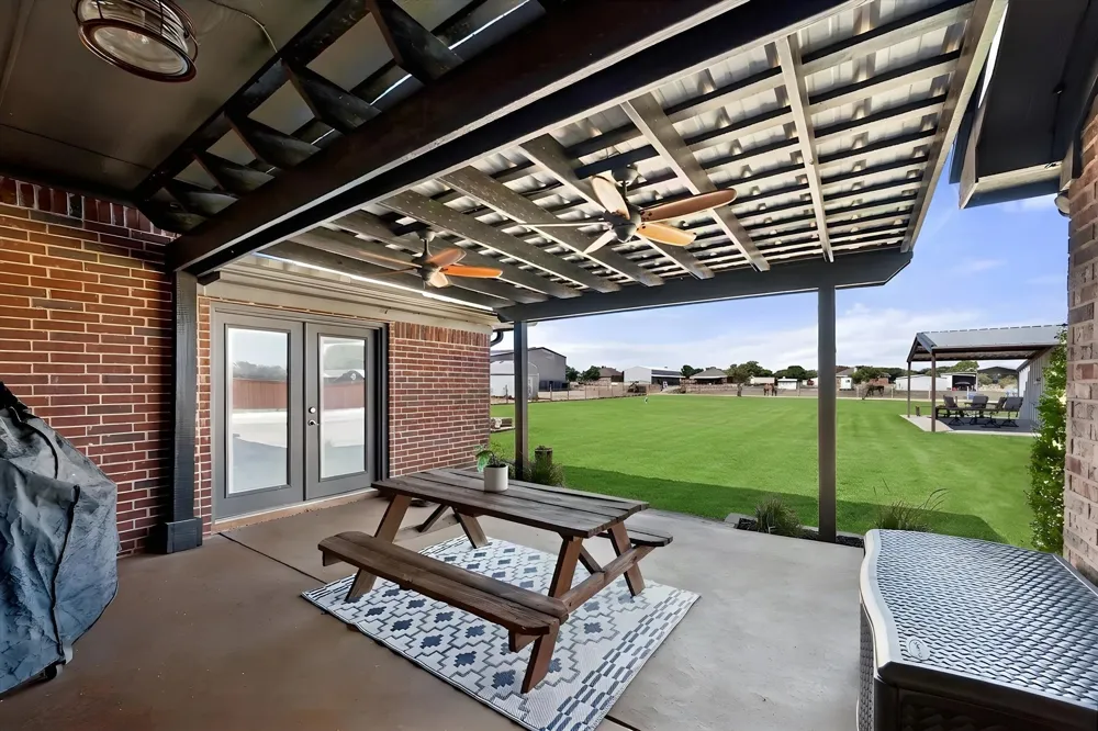 11005 Flores Trail Crowley, TX 76036