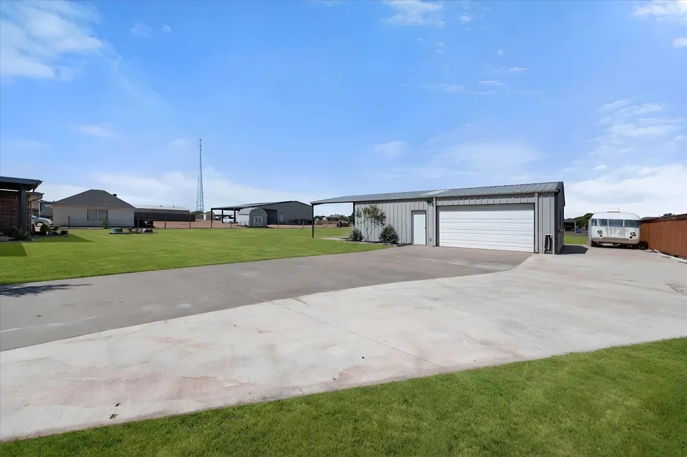 11005 Flores Trail Crowley, TX 76036