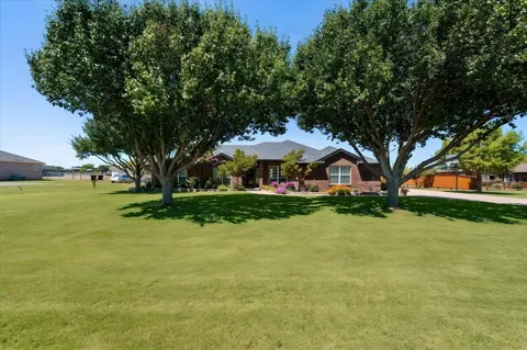 11005 Flores Trail
