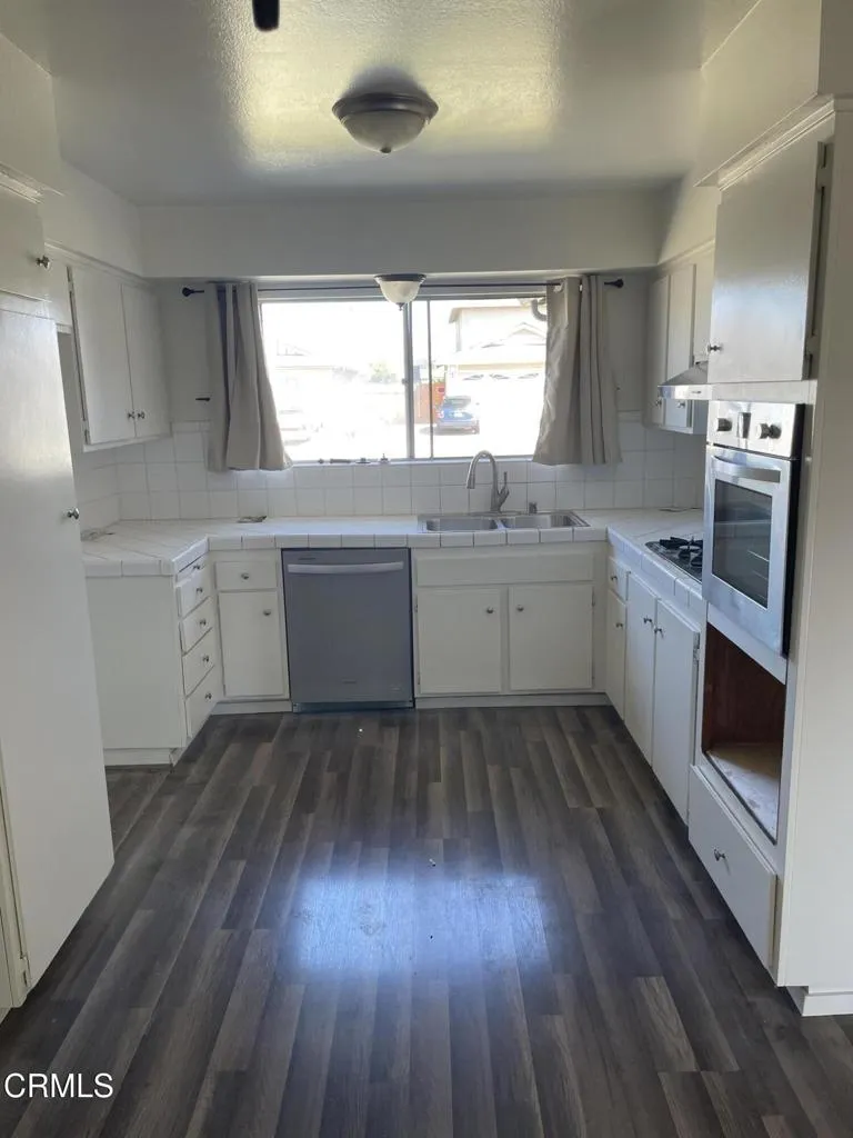 7560 Lemur Street Ventura, CA 93003