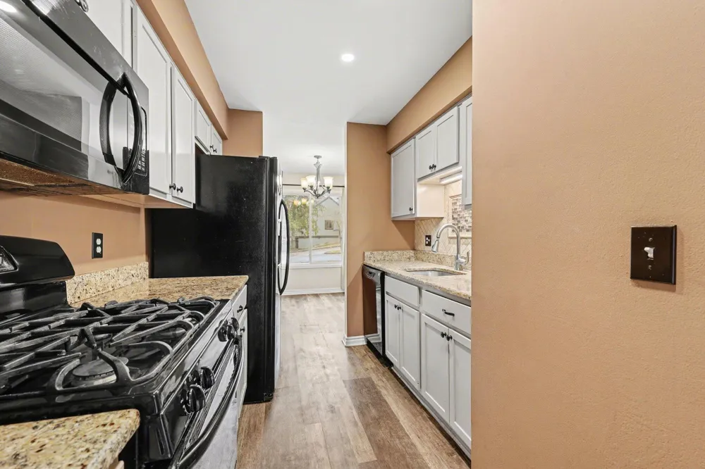 502 Stoneywood Drive Brighton, MI 48116