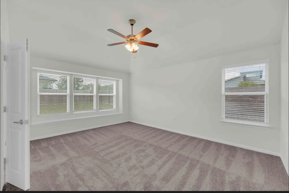 9944 Comely Bend Manor, TX 78653
