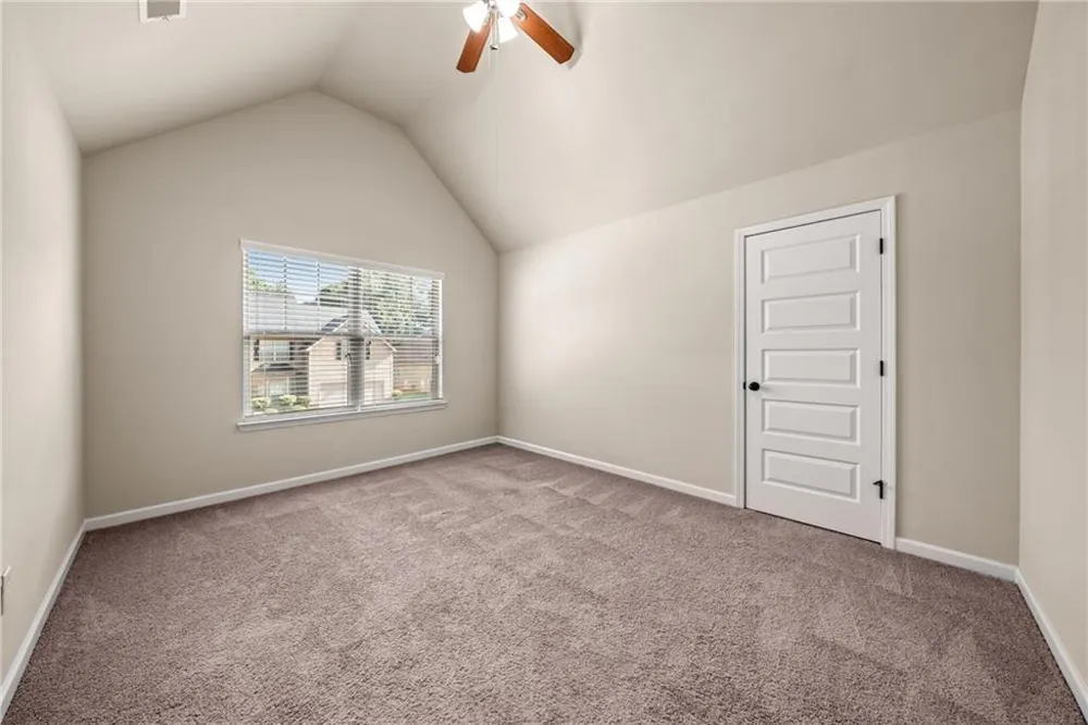 90 Sylvan Loop Fayetteville, GA 30214