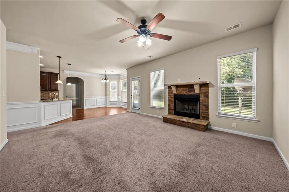 90 Sylvan Loop Fayetteville, GA 30214