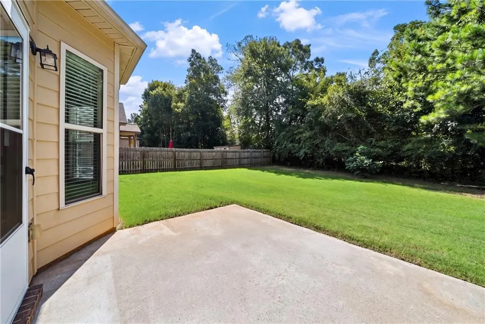 90 Sylvan Loop Fayetteville, GA 30214
