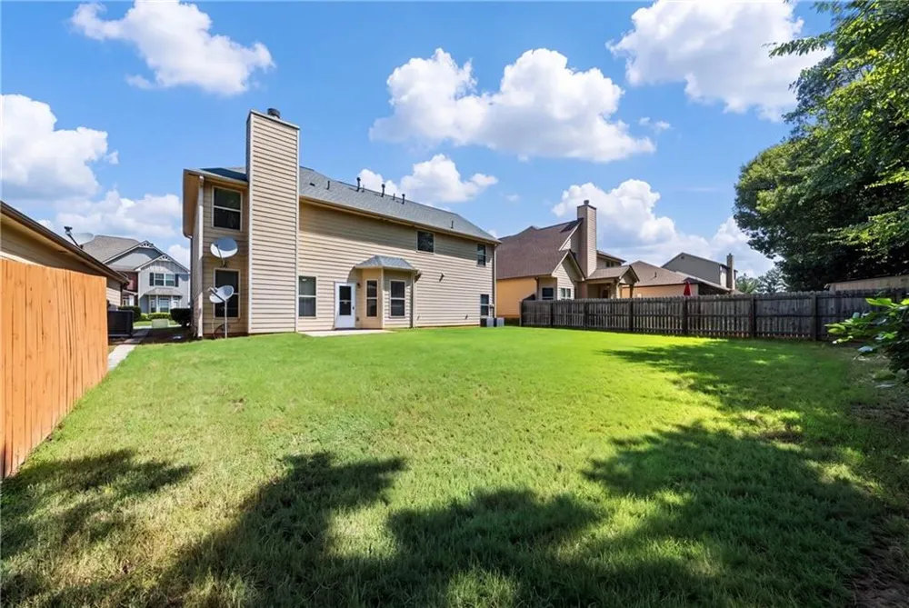 90 Sylvan Loop Fayetteville, GA 30214