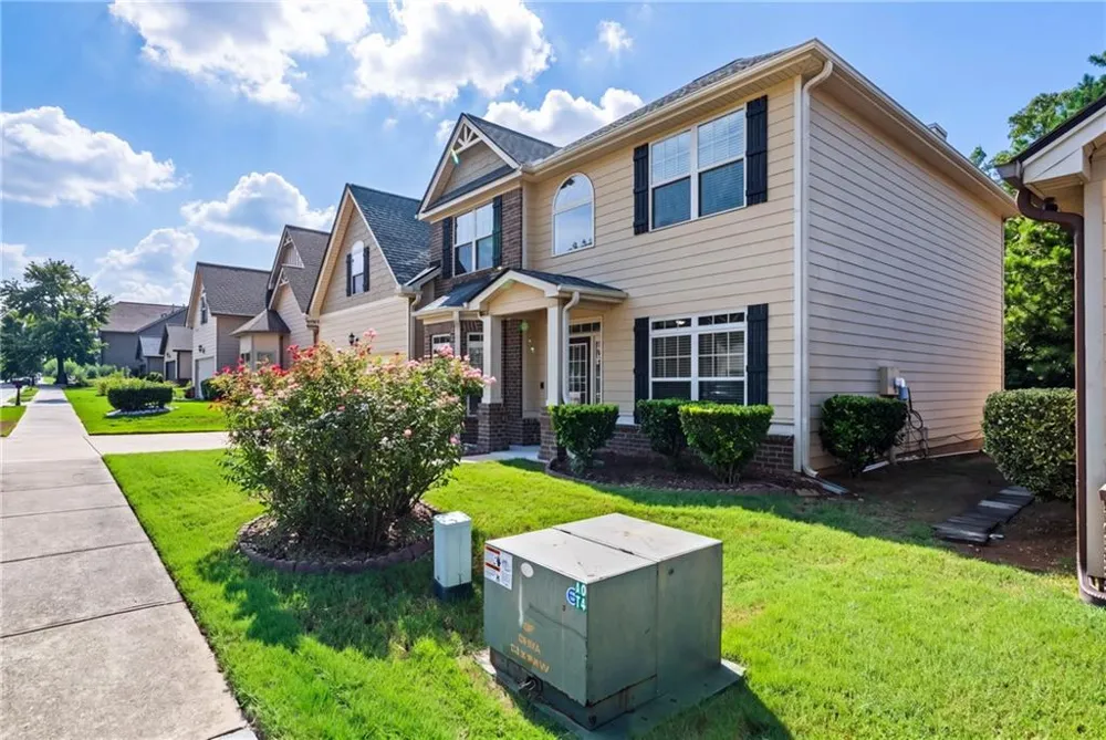 90 Sylvan Loop Fayetteville, GA 30214
