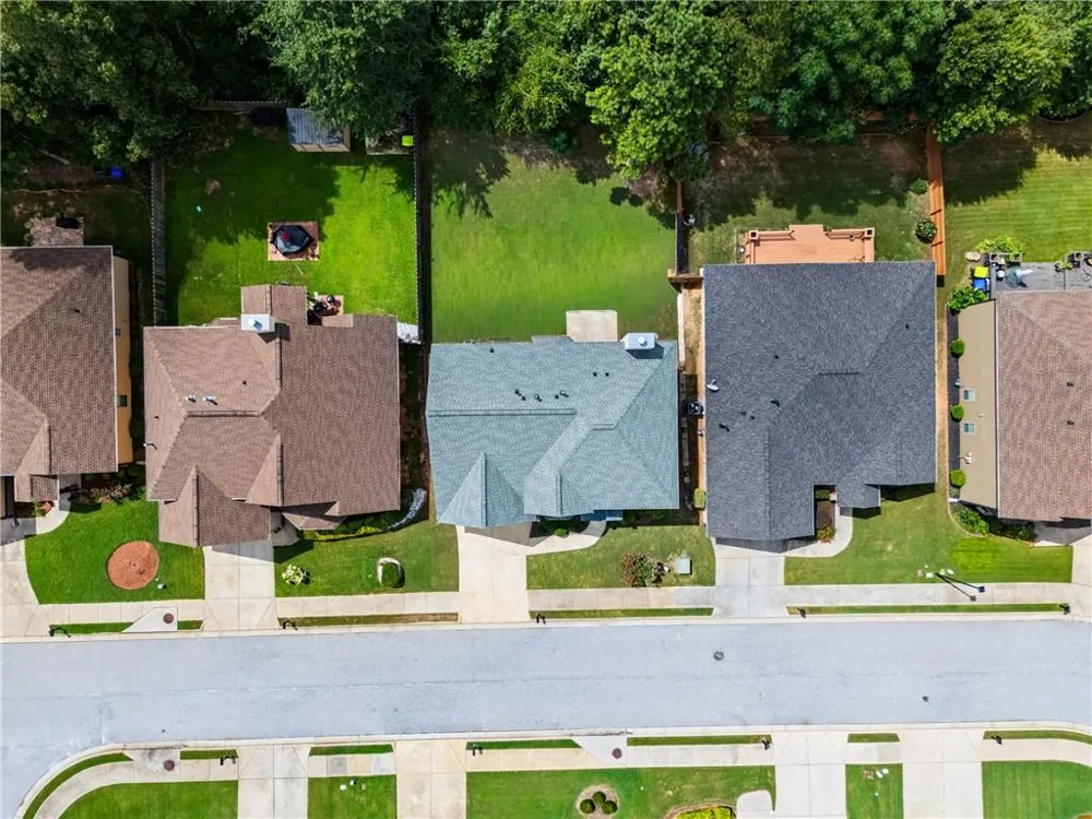 90 Sylvan Loop Fayetteville, GA 30214