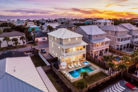 10 W Palm Beach Street