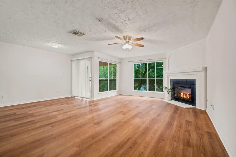 8051 Bay Branch Dr #222 The Woodlands, TX 77382