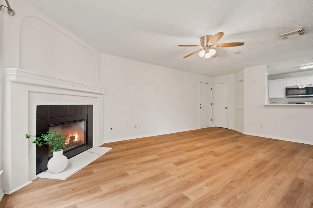 8051 Bay Branch Dr #222 The Woodlands, TX 77382