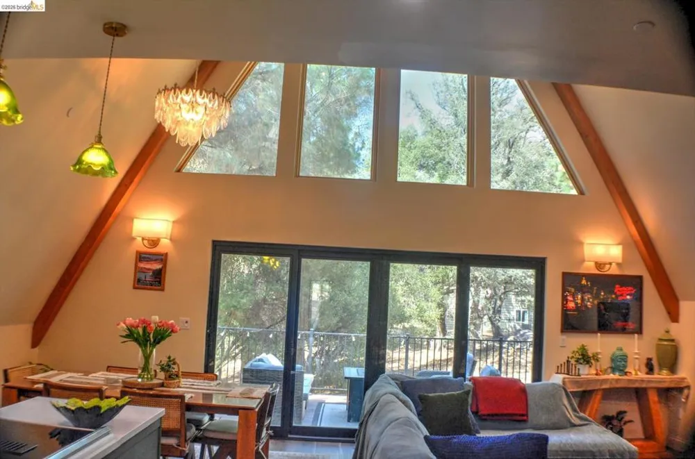 13323 Mule CT Groveland, CA 95321
