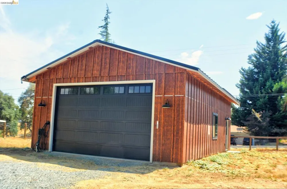 13323 Mule CT Groveland, CA 95321