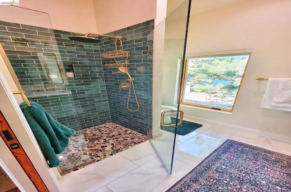 13323 Mule CT Groveland, CA 95321