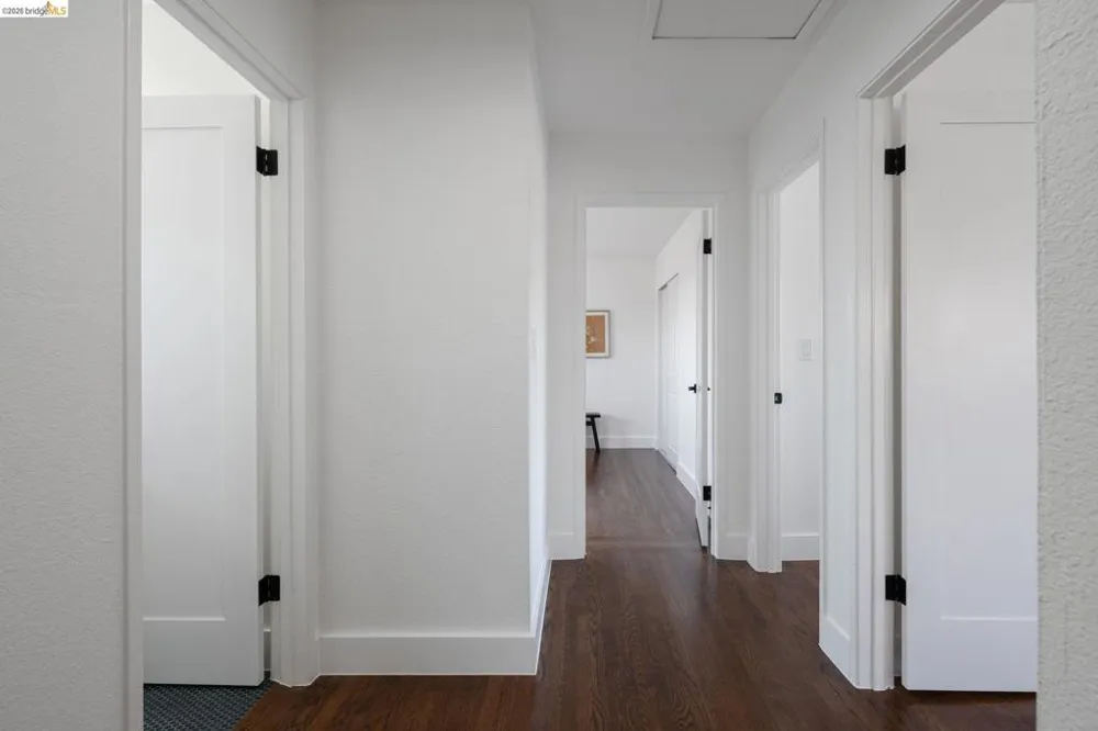 3230 Knowland Ave Oakland, CA 94619