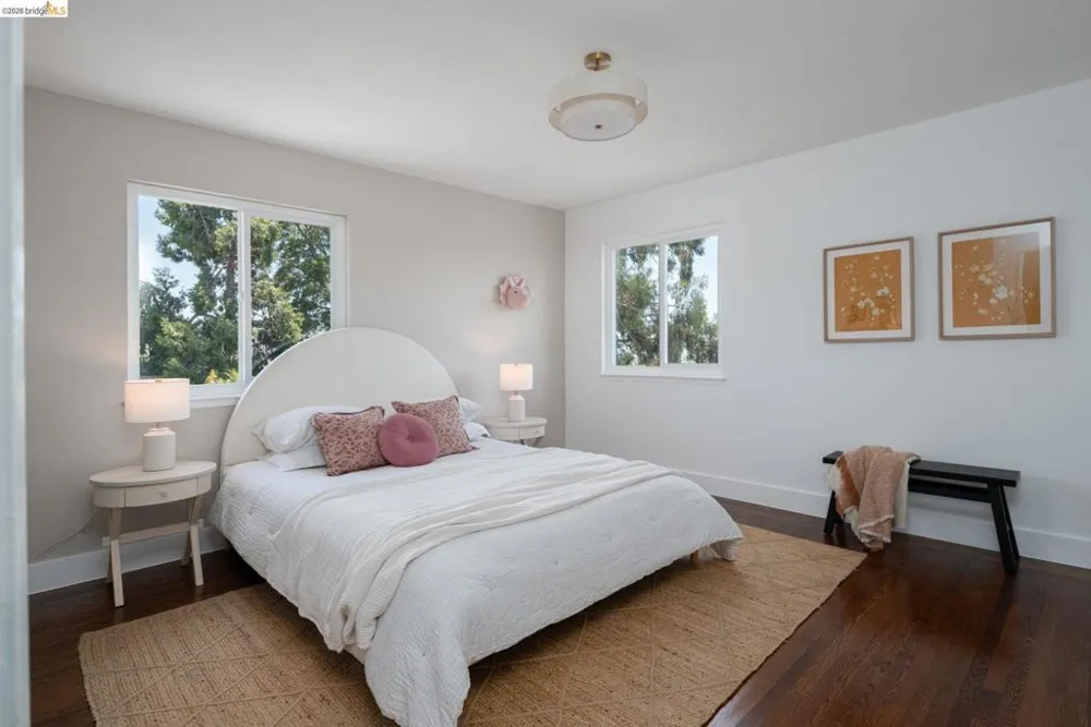 3230 Knowland Ave Oakland, CA 94619
